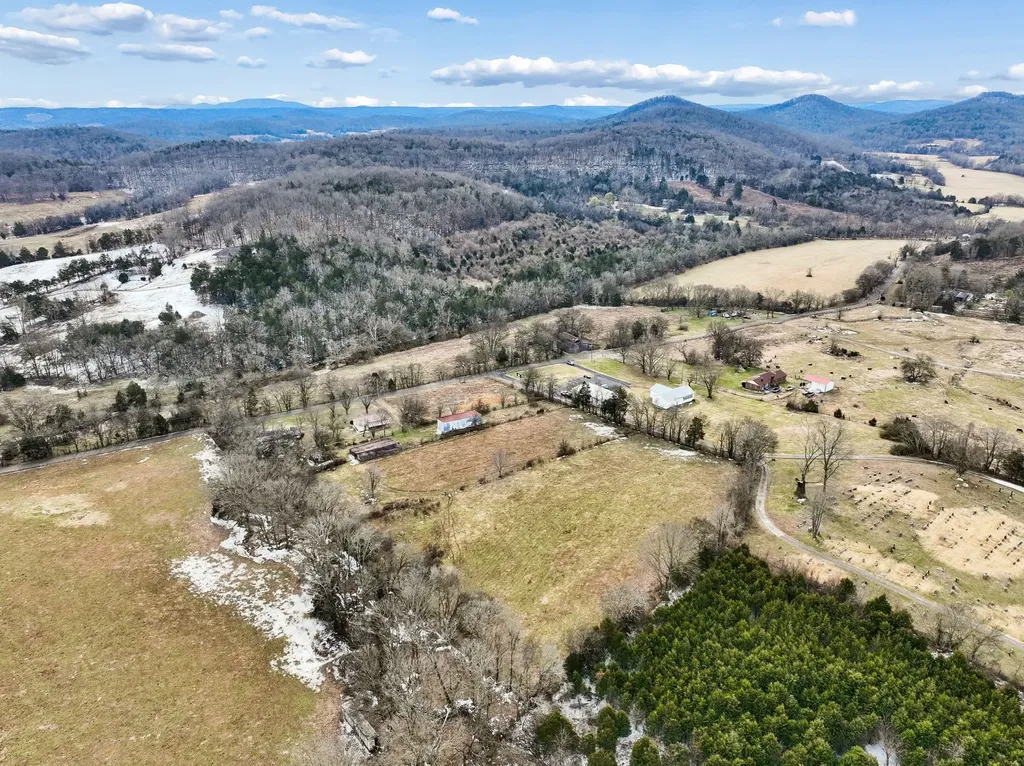 7291 Greenvale Road Watertown TN 37184