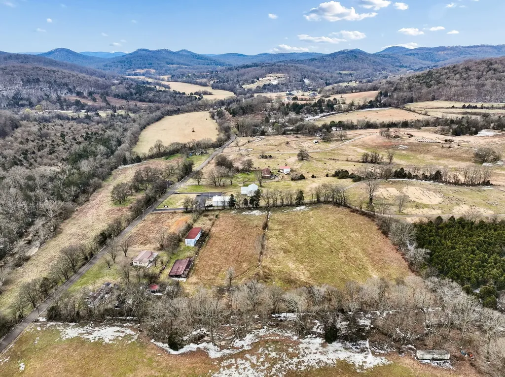 7291 Greenvale Road Watertown TN 37184
