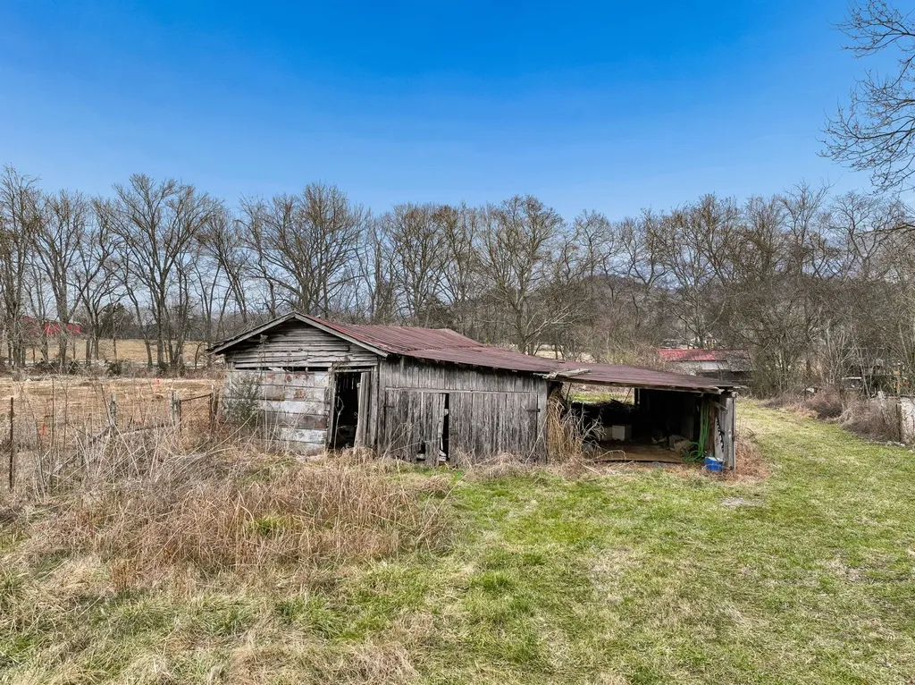 7291 Greenvale Road Watertown TN 37184