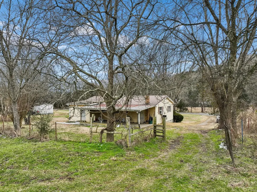 7291 Greenvale Road Watertown TN 37184