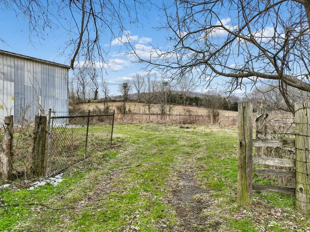 7291 Greenvale Road Watertown TN 37184