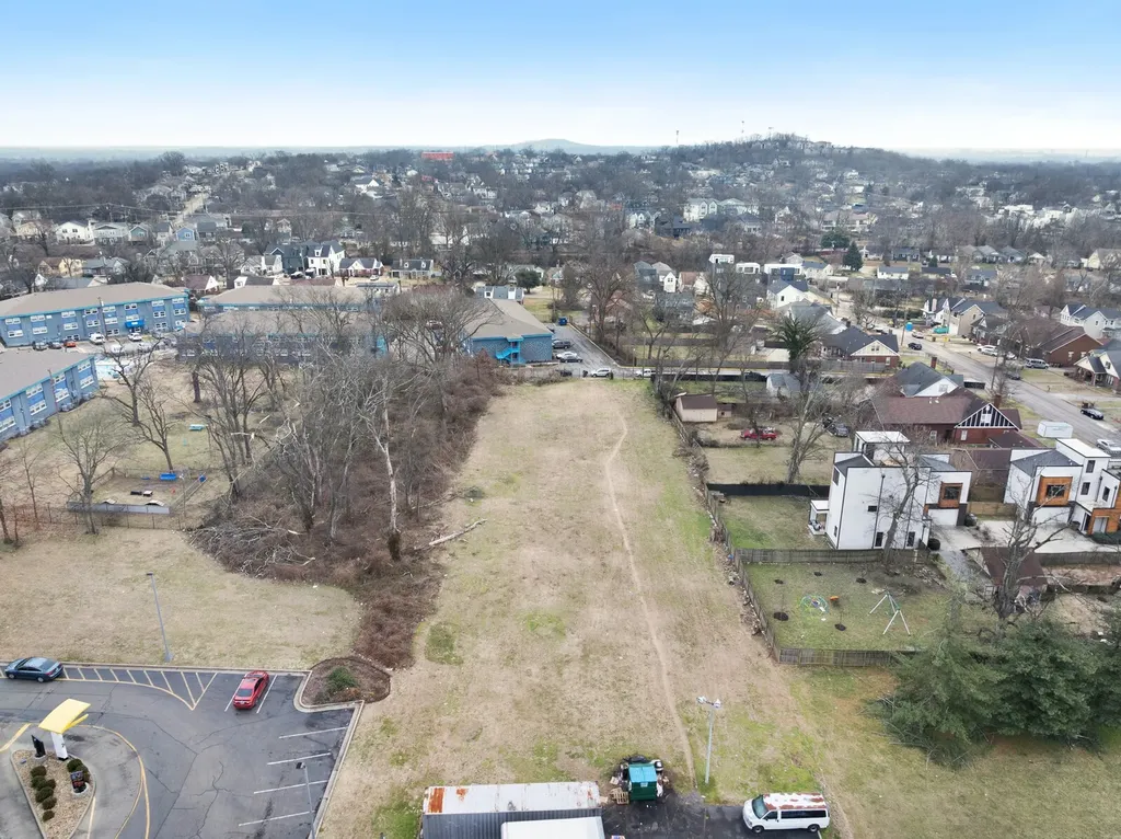 2804 Gallatin Pike Nashville TN 37216