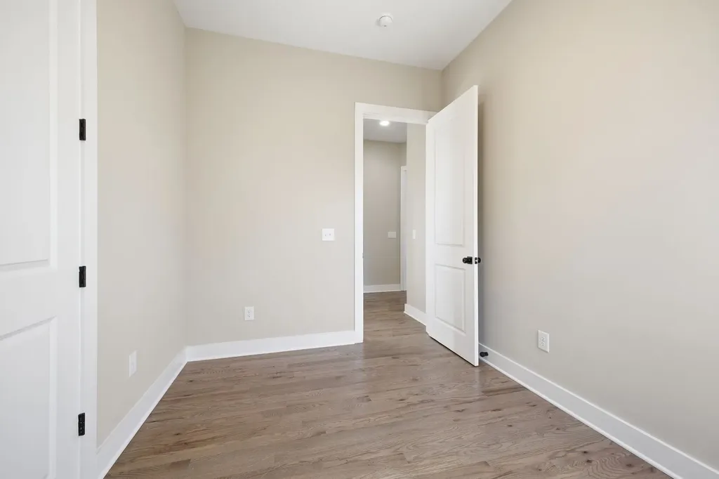 2109C Summitt Avenue Nashville TN 37218