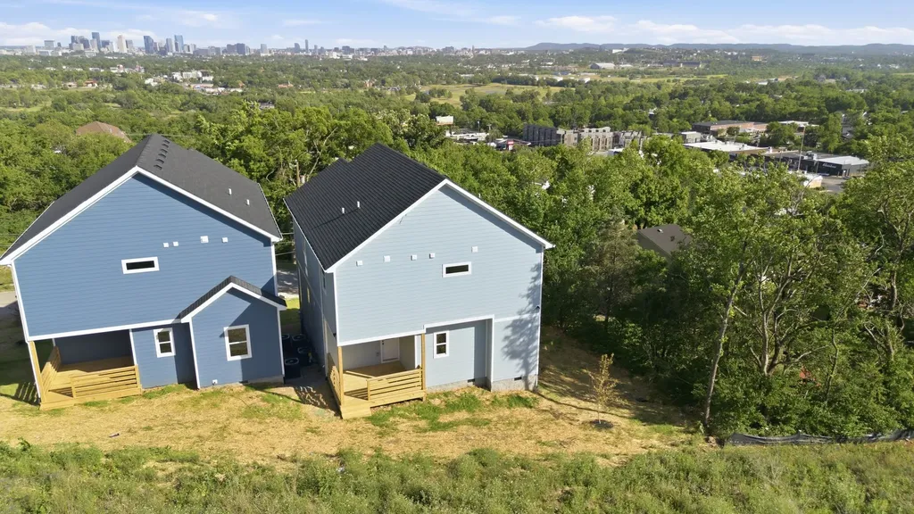 2109C Summitt Avenue Nashville TN 37218