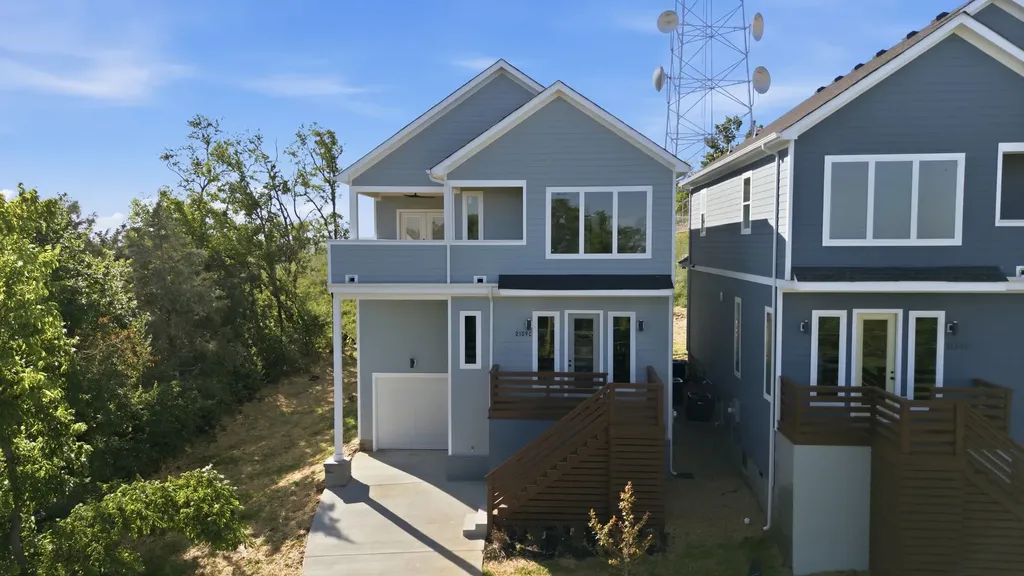 2109C Summitt Avenue Nashville TN 37218