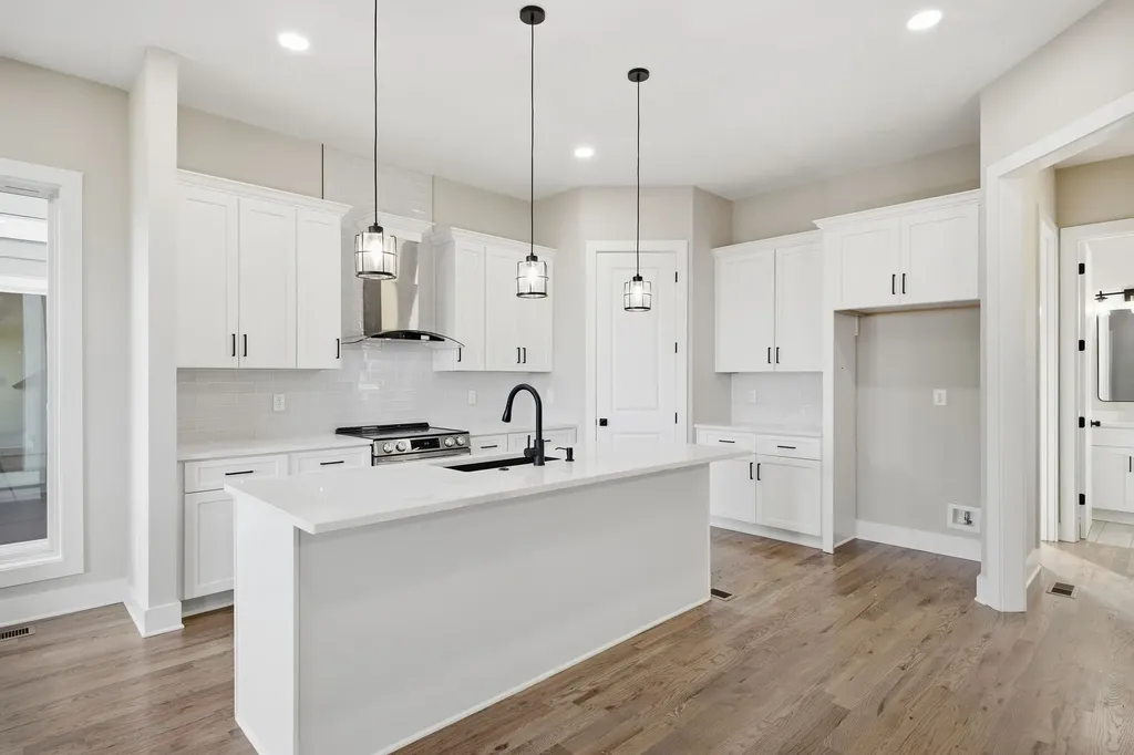 2109D Summitt Avenue Nashville TN 37218