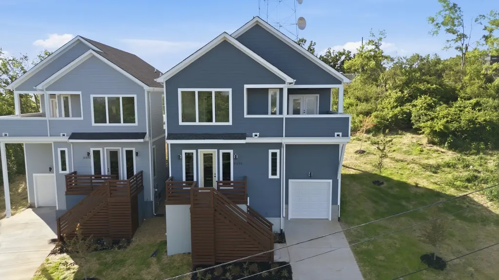 2109D Summitt Avenue Nashville TN 37218