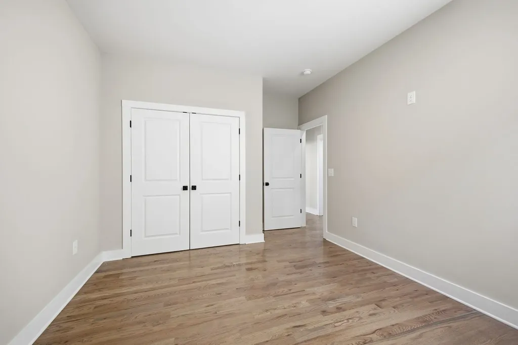2109D Summitt Avenue Nashville TN 37218