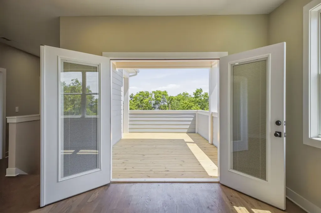 2109D Summitt Avenue Nashville TN 37218