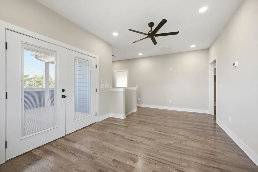 2109D Summitt Avenue Nashville TN 37218