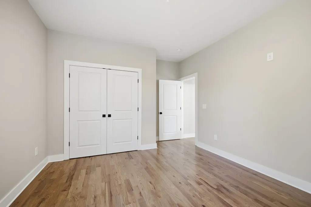 2109D Summitt Avenue Nashville TN 37218