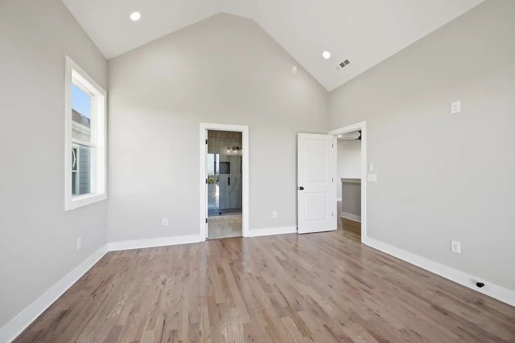 2109D Summitt Avenue Nashville TN 37218