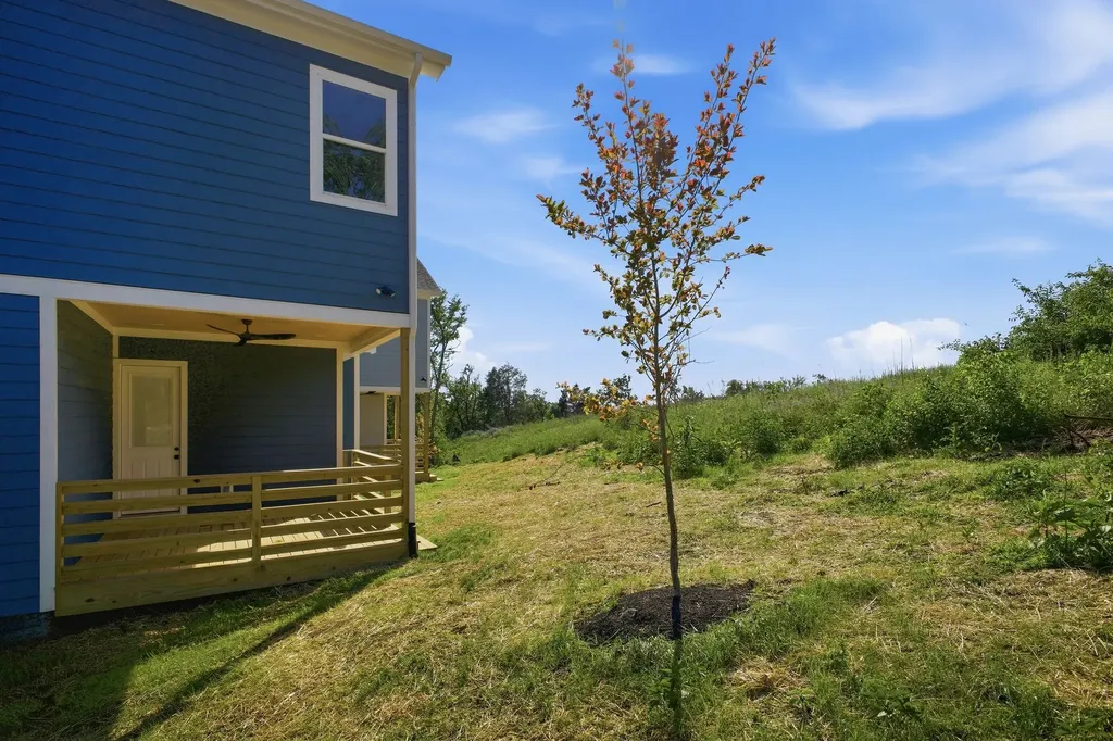 2109D Summitt Avenue Nashville TN 37218