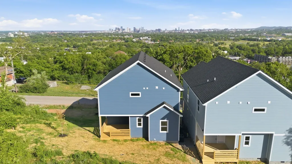 2109D Summitt Avenue Nashville TN 37218