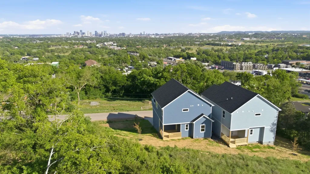 2109D Summitt Avenue Nashville TN 37218