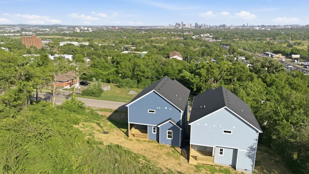 2109D Summitt Avenue Nashville TN 37218