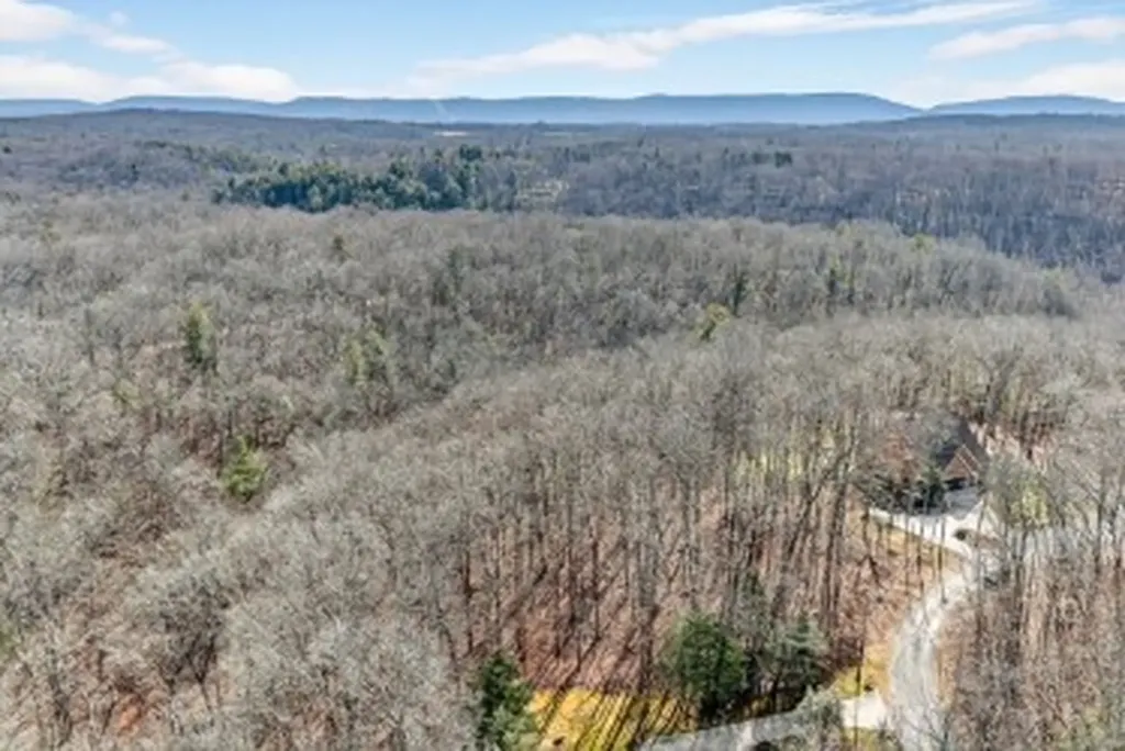 30 Devon Loop Crossville TN 38558