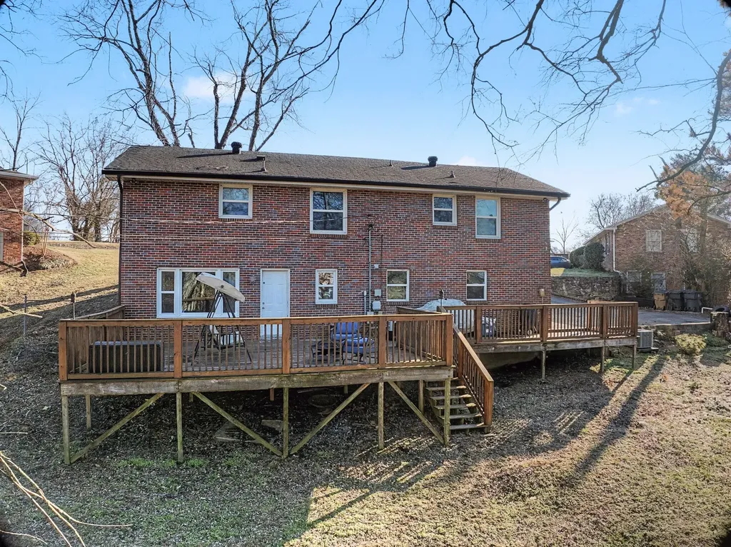 100 Dellrose Drive Nashville TN 37214