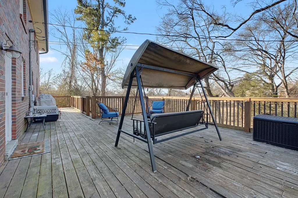 100 Dellrose Drive Nashville TN 37214