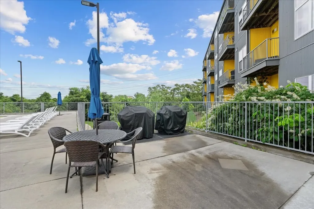 400 Herron Drive Nashville TN 37210