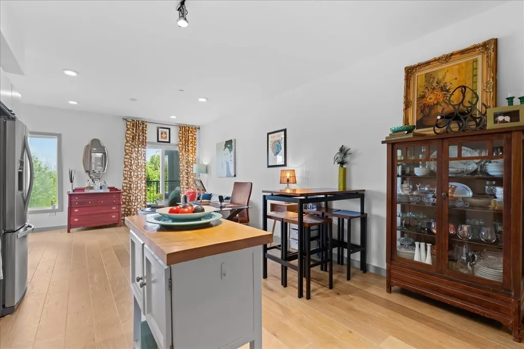 400 Herron Drive Nashville TN 37210