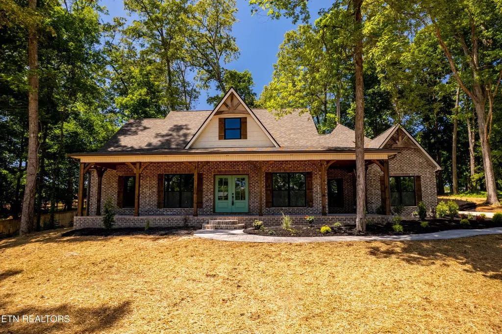 5816 Caswell Drive Greenback TN 37742