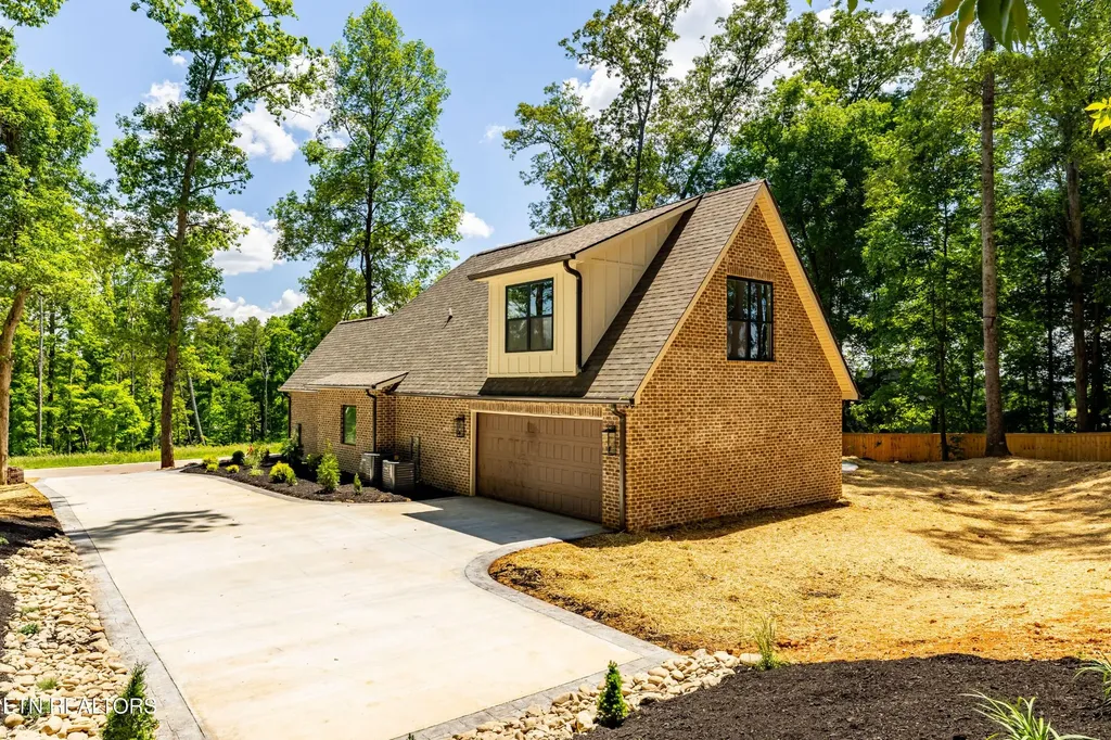 5816 Caswell Drive Greenback TN 37742