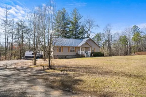 124 Brown Lane Tracy City TN 37387