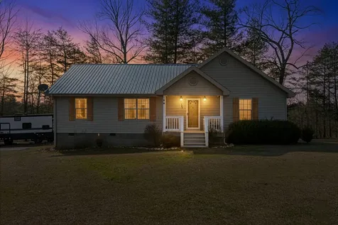124 Brown Lane Tracy City TN 37387