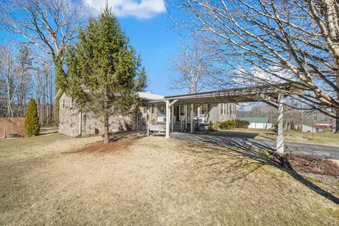 104 Brown Lane Tracy City TN 37387