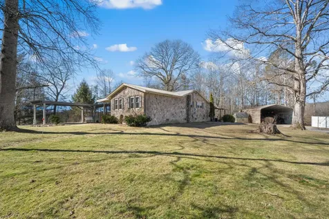 104 Brown Lane Tracy City TN 37387