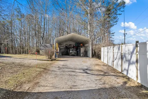 104 Brown Lane Tracy City TN 37387