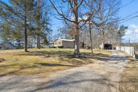 104 Brown Lane Tracy City TN 37387