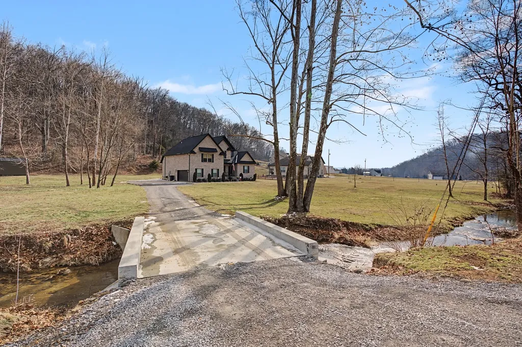 596 Lindsey Hollow Road Gallatin TN 37066