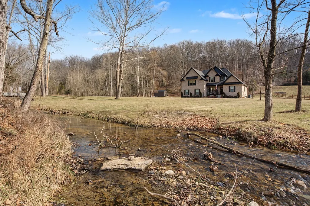 596 Lindsey Hollow Road Gallatin TN 37066