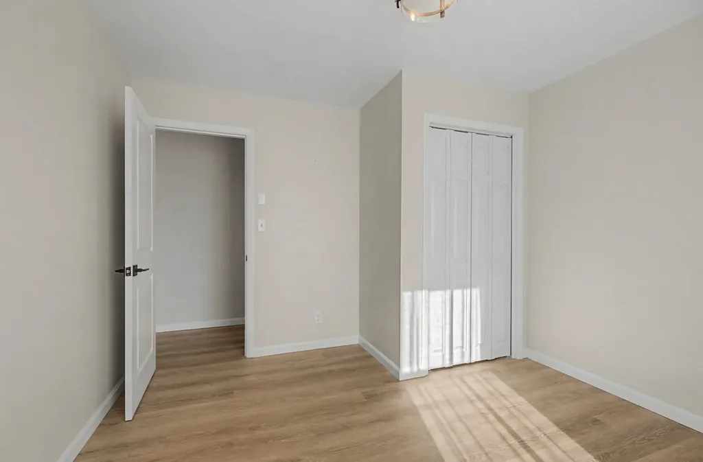 652 Harding Place Nashville TN 37211