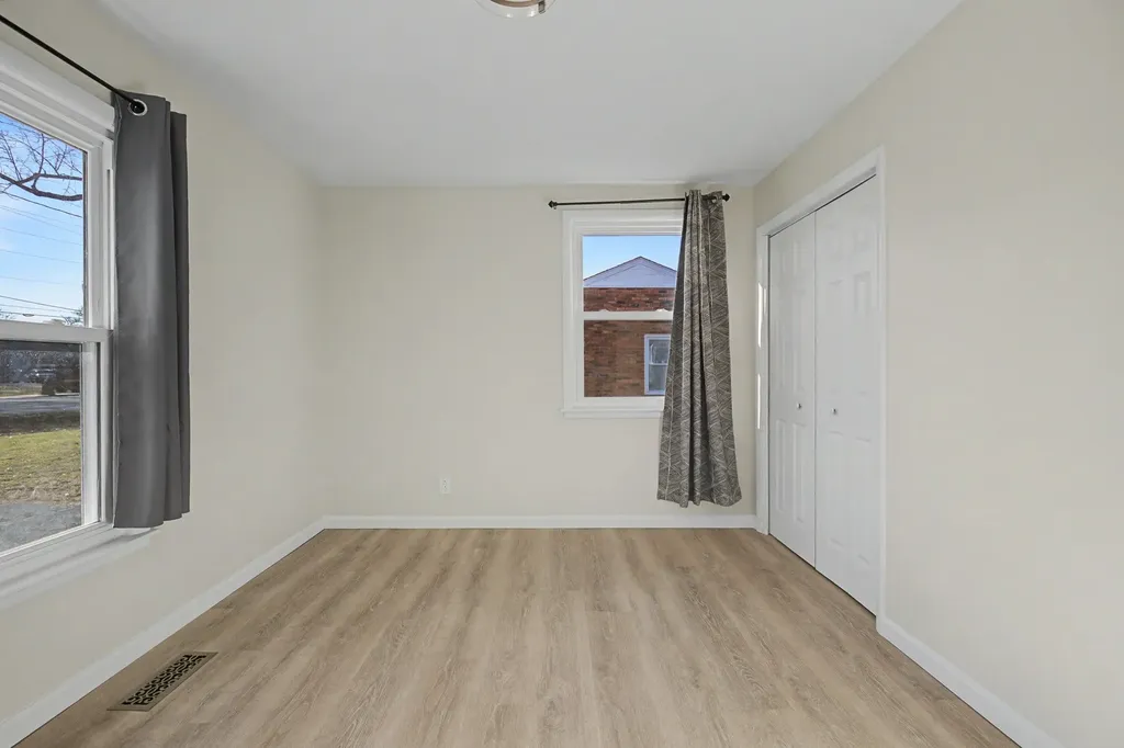 652 Harding Place Nashville TN 37211