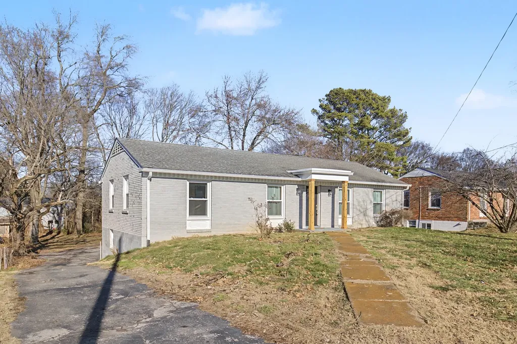 652 Harding Place Nashville TN 37211