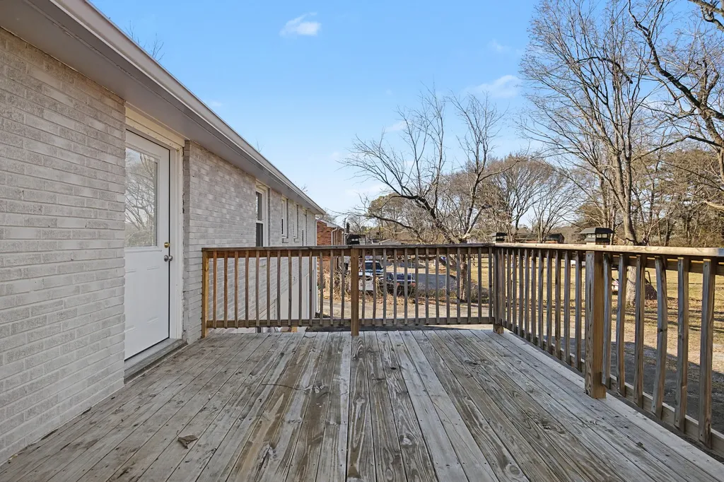 652 Harding Place Nashville TN 37211