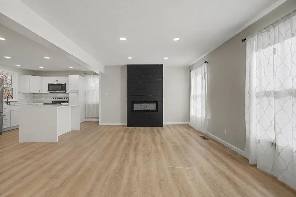 652 Harding Place Nashville TN 37211