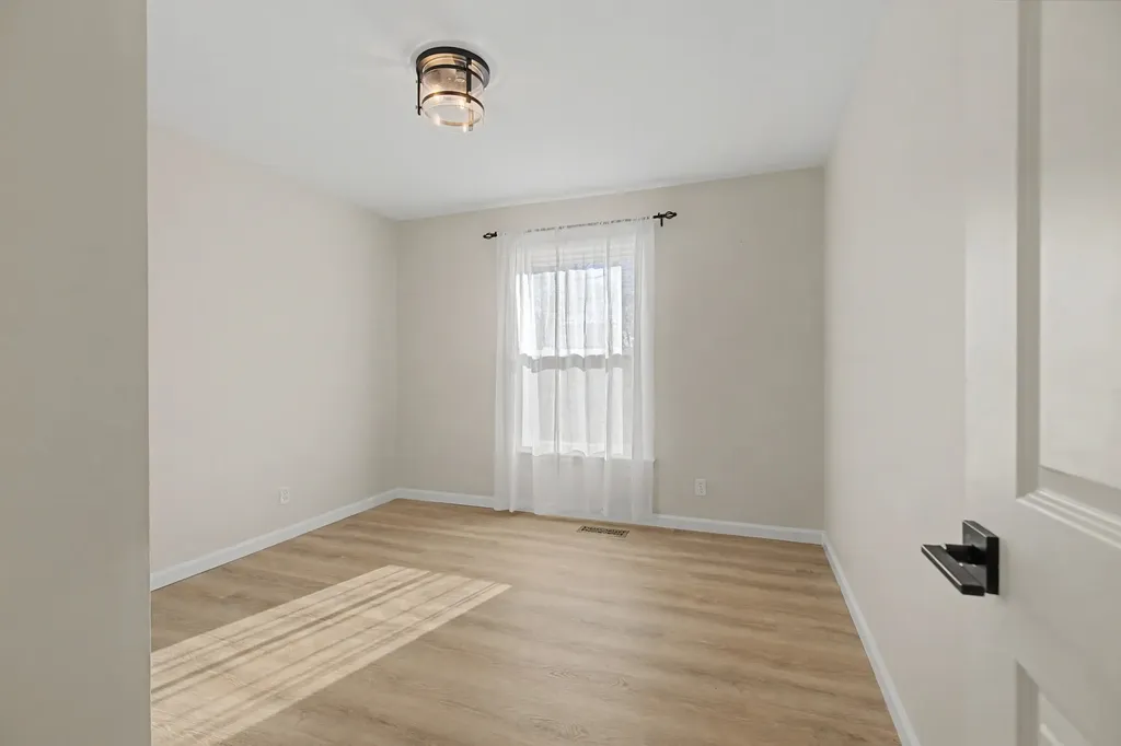 652 Harding Place Nashville TN 37211
