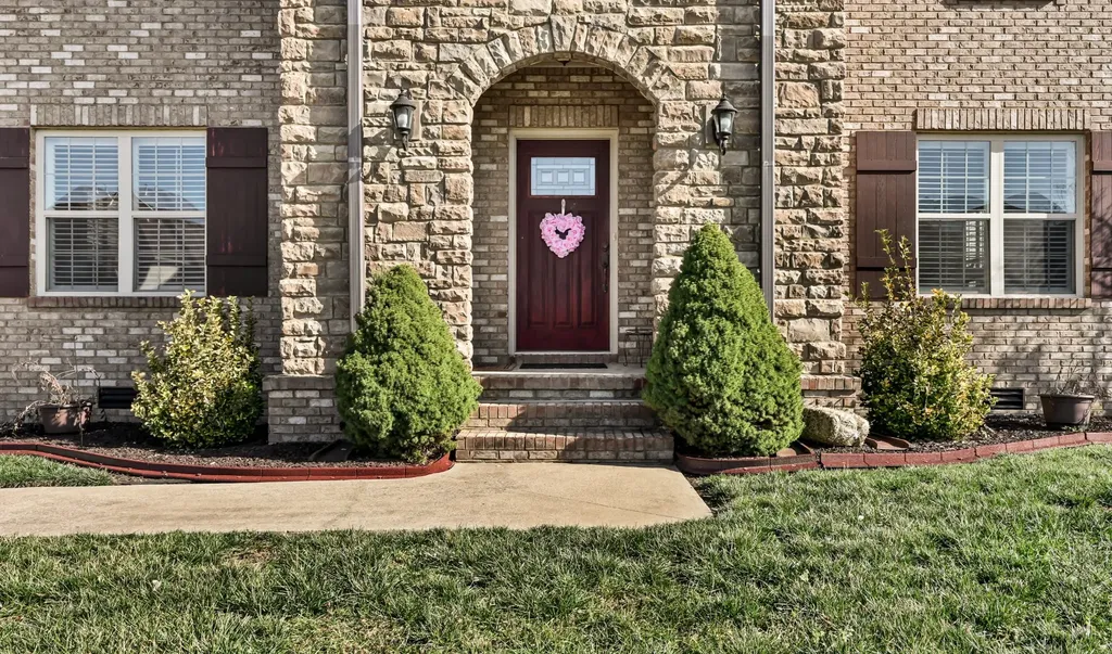 1085 Willow Circle Clarksville TN 37043