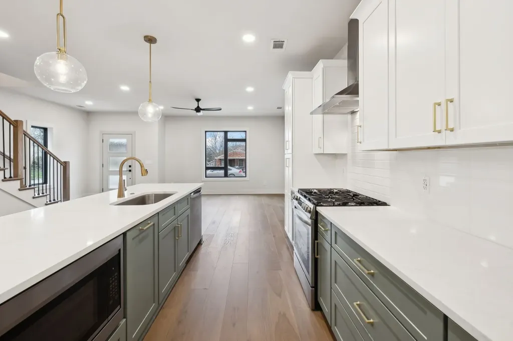 2717 Batavia Street Nashville TN 37208