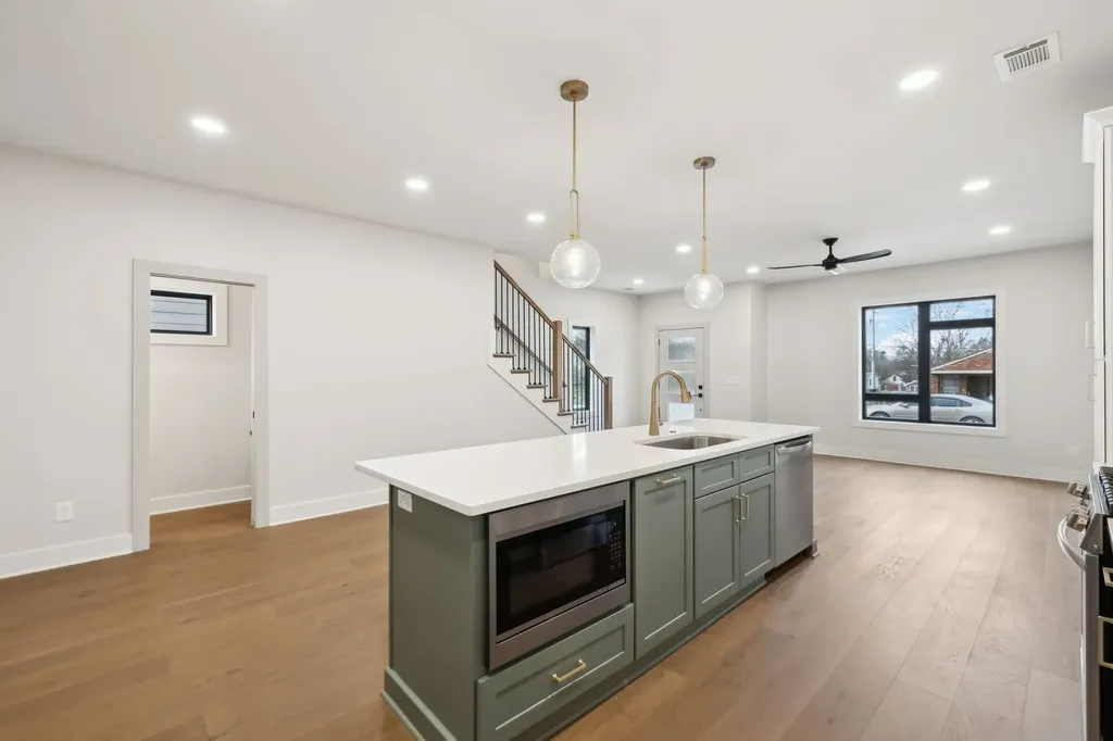 2717 Batavia Street Nashville TN 37208