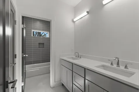 2238B Kline Avenue Nashville TN 37211