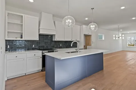 2238B Kline Avenue Nashville TN 37211