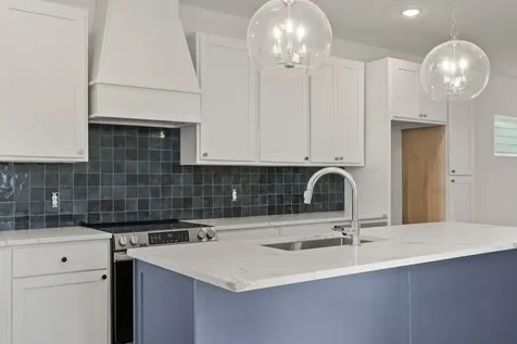 2238B Kline Avenue Nashville TN 37211