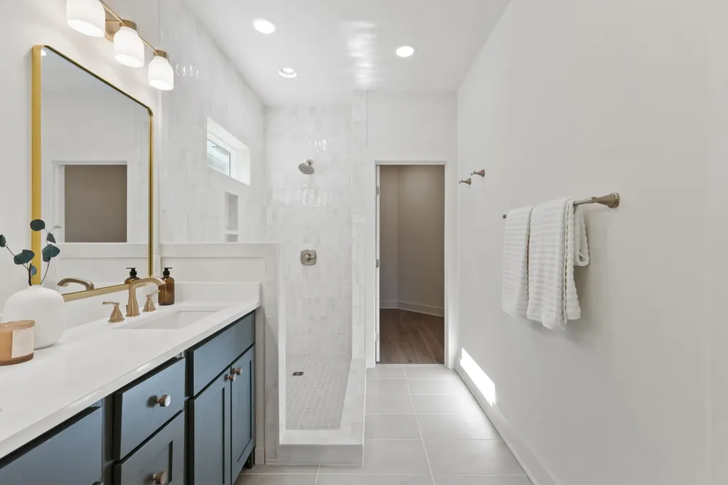 2238A Kline Avenue Nashville TN 37211