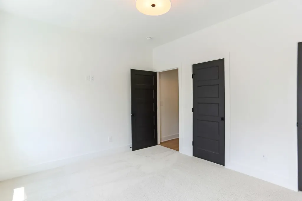 127 Cleveland Street Nashville TN 37207