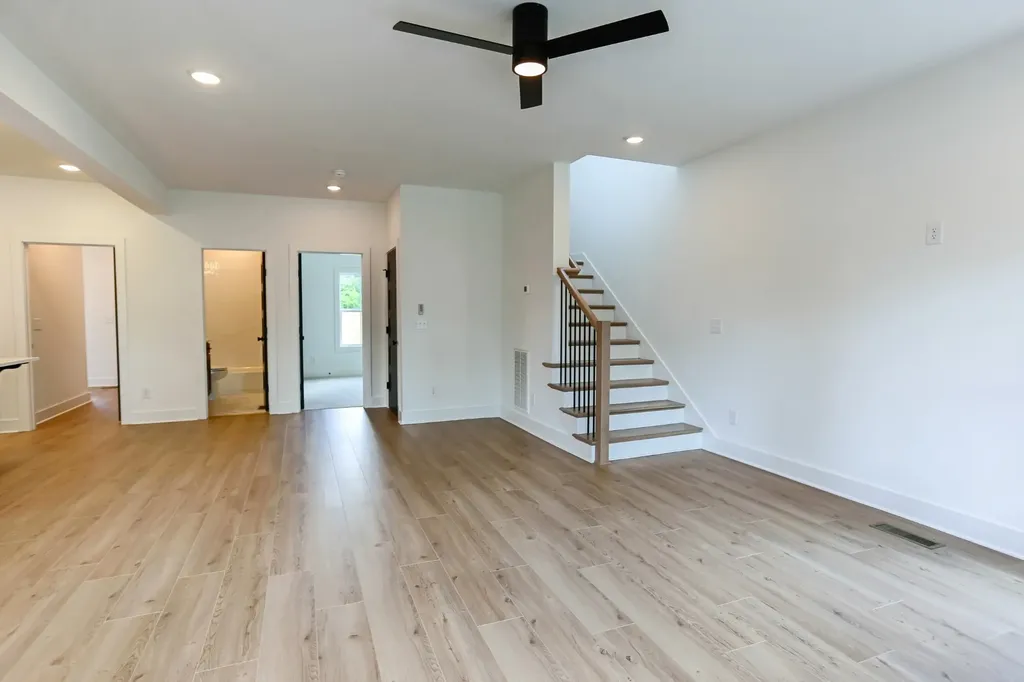127 Cleveland Street Nashville TN 37207